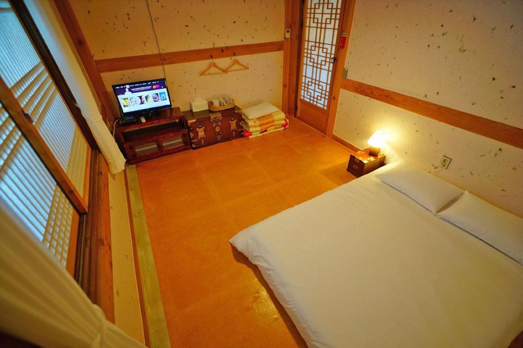 Hanok Gotaek Goeul Чонджу Экстерьер фото