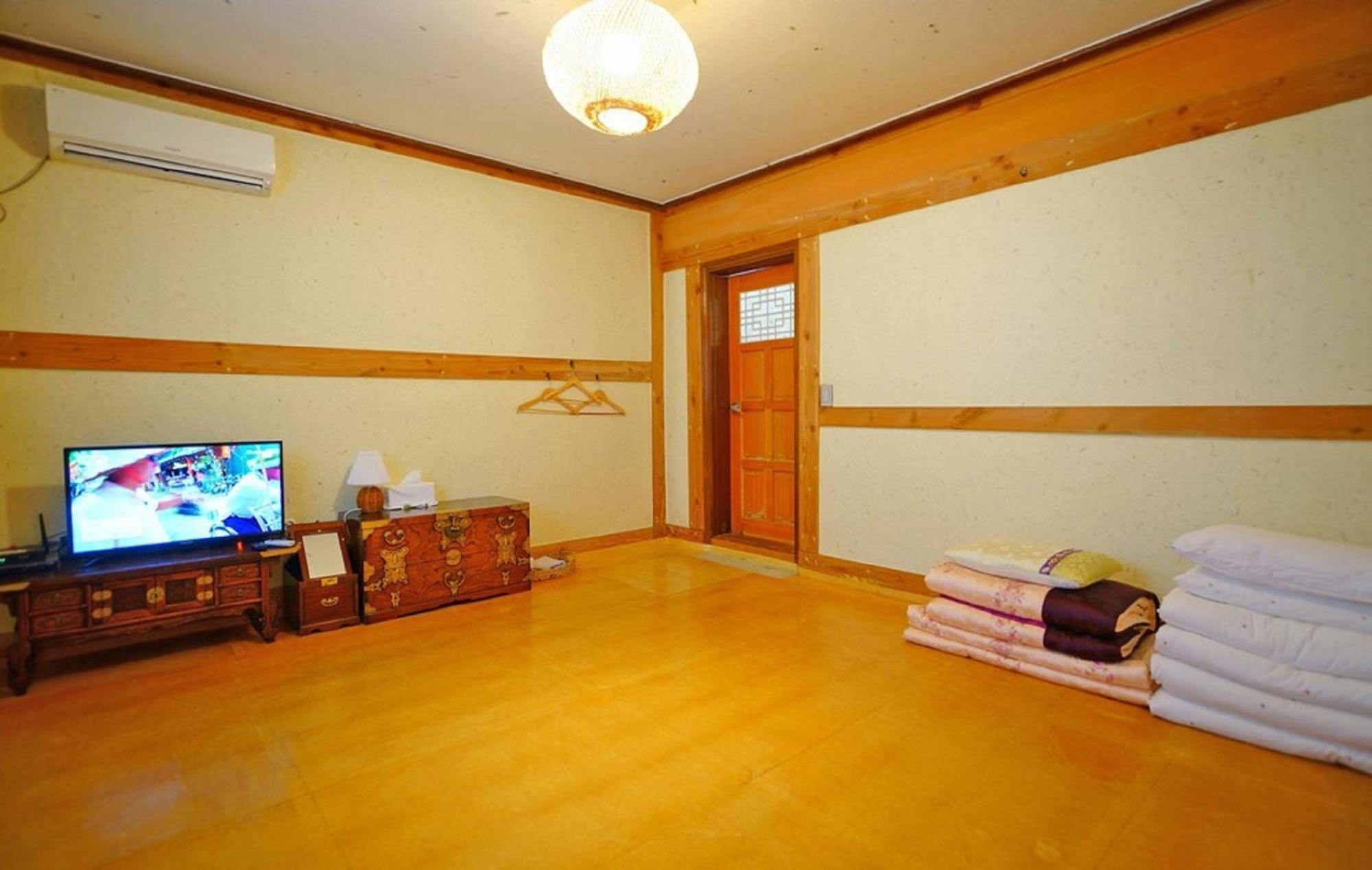 Hanok Gotaek Goeul Чонджу Экстерьер фото