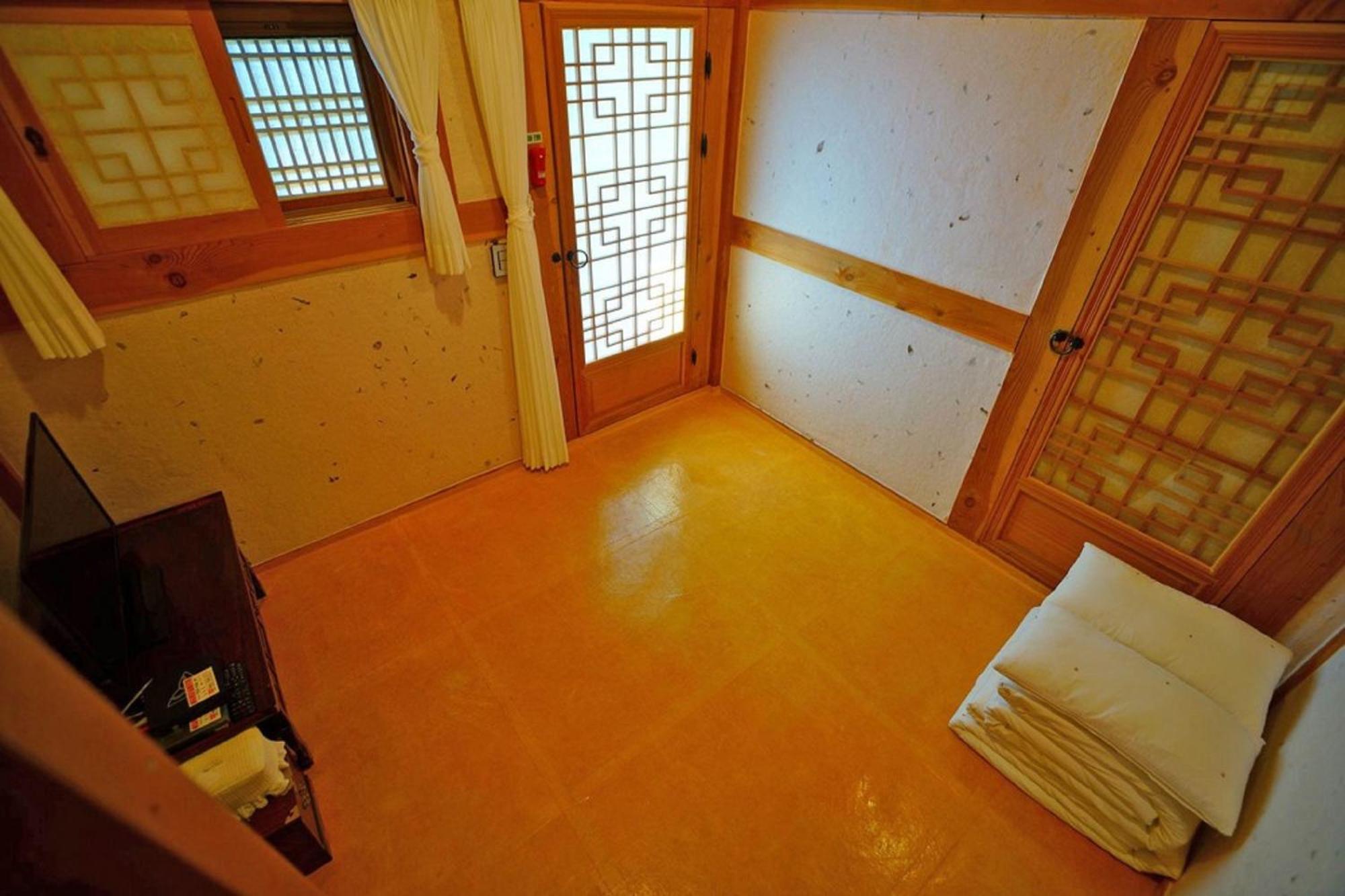 Hanok Gotaek Goeul Чонджу Экстерьер фото